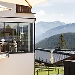 Ursprungs Panorama Hotel 4*