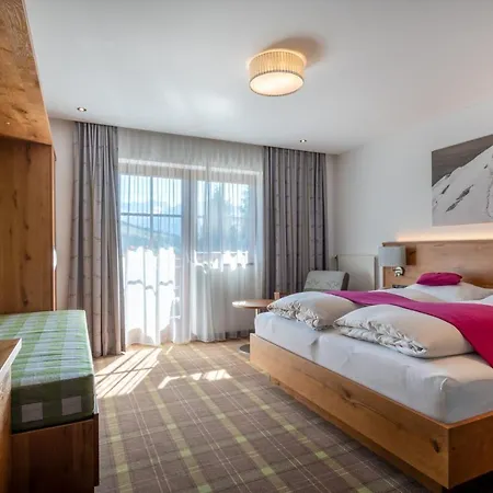 Hotel Ursprung Panorama 4*