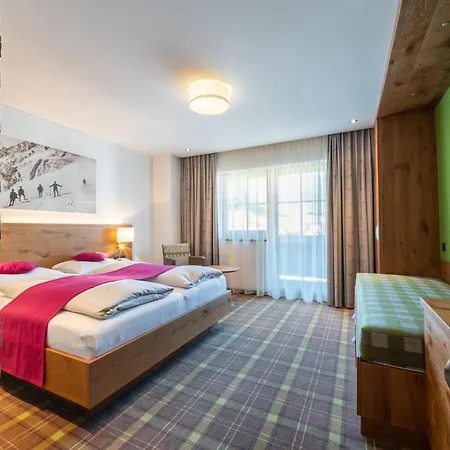 Hotel Ursprung Panorama 4*