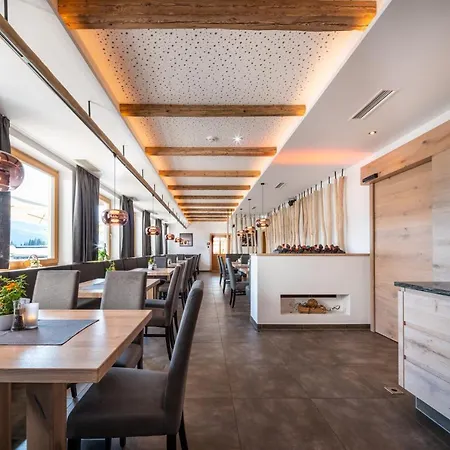 ホテル Ursprung Panorama ケーニヒスライテン