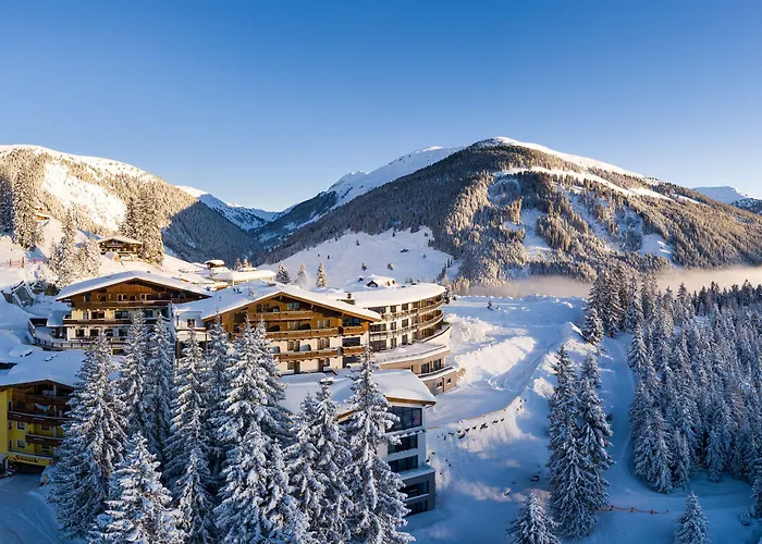 Ursprung Panorama Hotel 4*