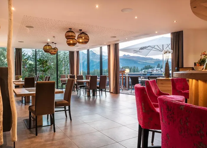 Ursprung Panorama Hotel 4*